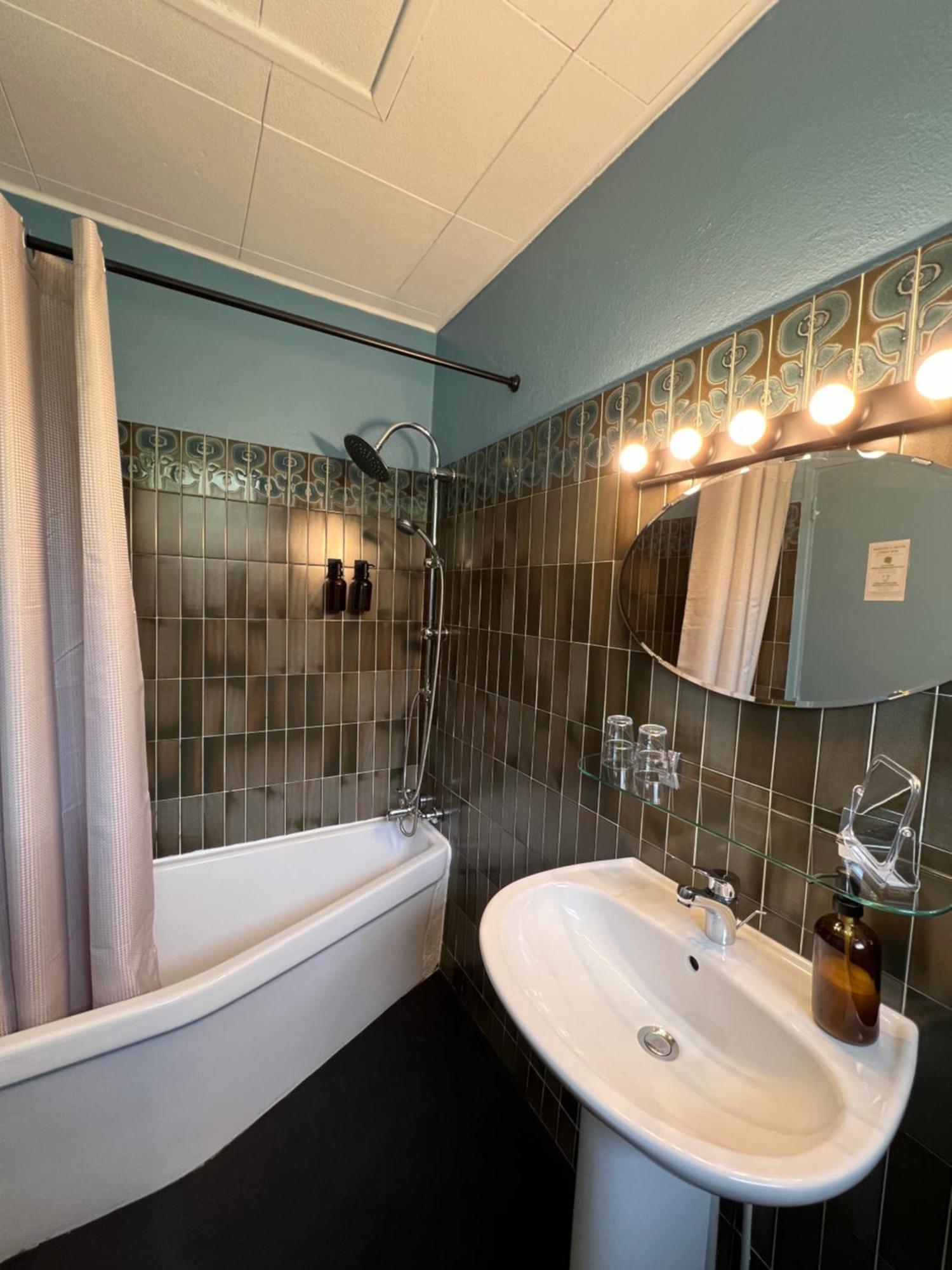 Motel Les Broussailles Mesves-sur-Loire Exterior foto