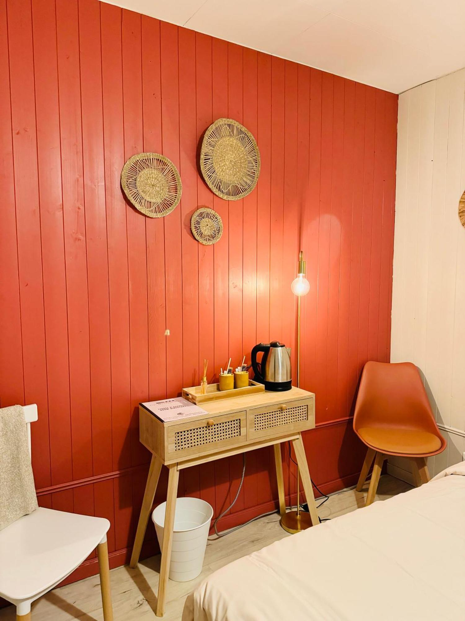 Motel Les Broussailles Mesves-sur-Loire Exterior foto